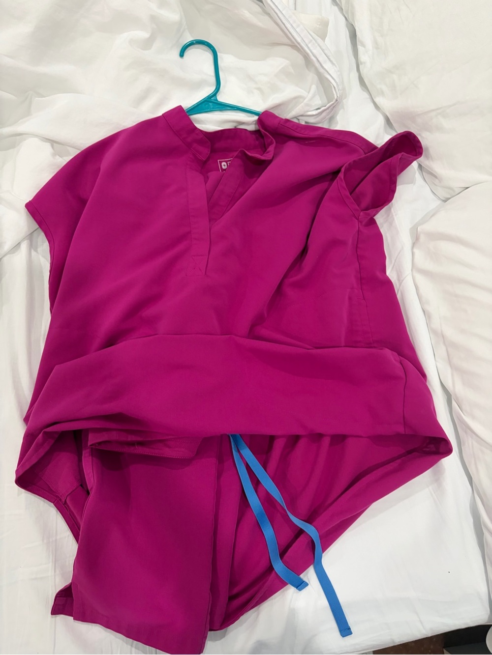Figs Women's Magenta Medical Bodysuit